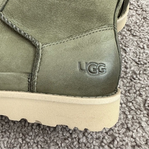 NWOB UGG Deconstructed Green Lace-up Hiker Boots. Womens Size 5. - Picture 6 of 10